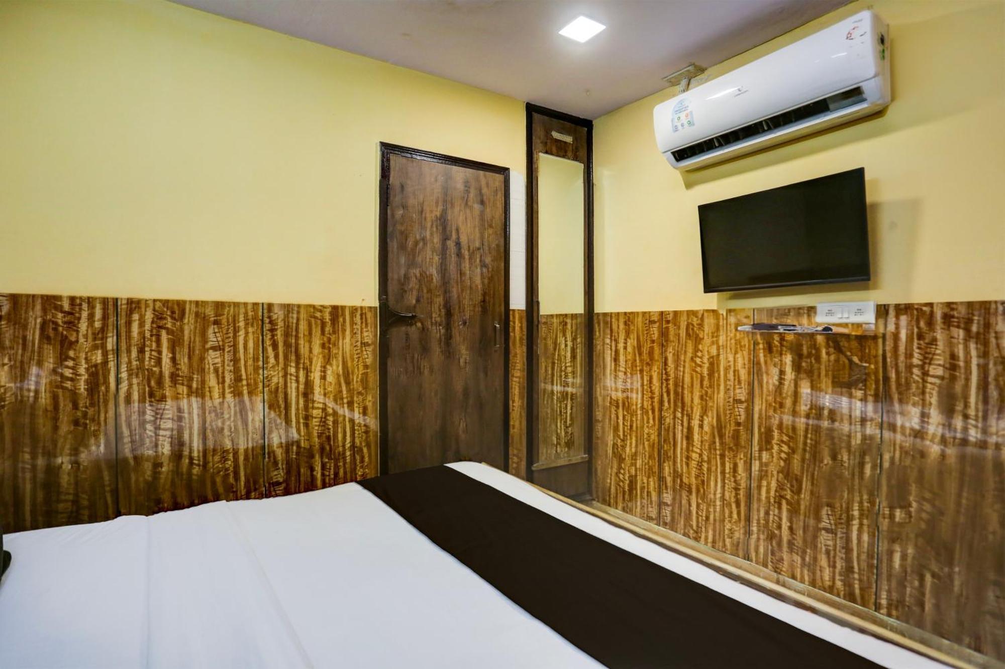 โอโย 62660 โฮเต็ล พาร์ค วิว Hotel เดลี ภายนอก รูปภาพ