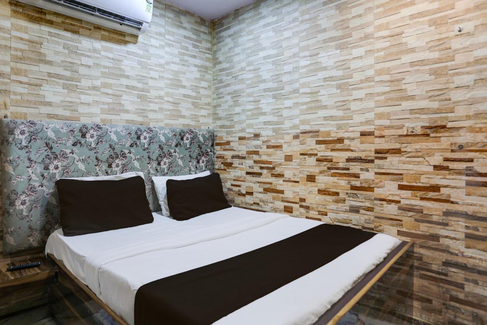 โอโย 62660 โฮเต็ล พาร์ค วิว Hotel เดลี ภายนอก รูปภาพ