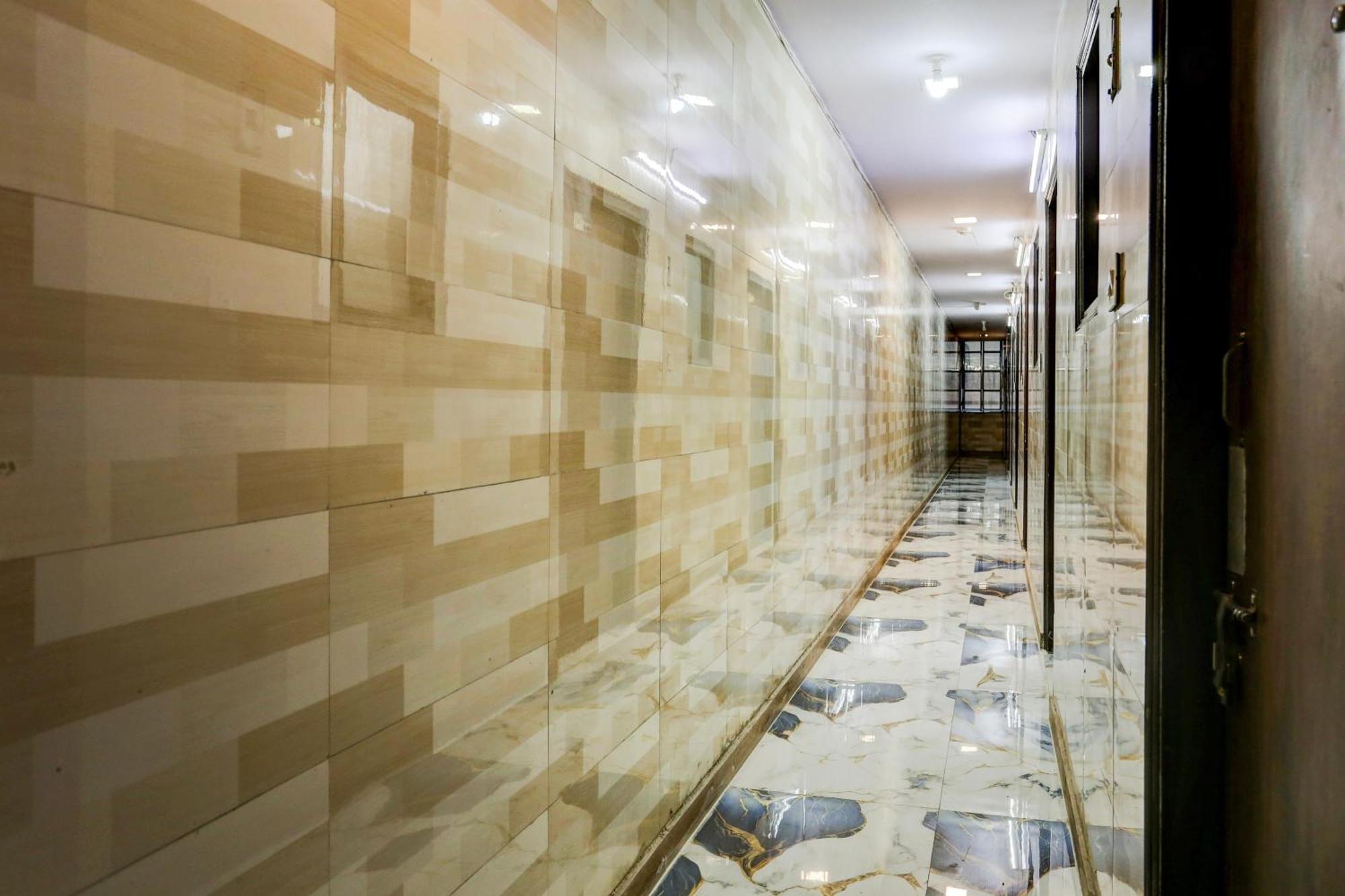 โอโย 62660 โฮเต็ล พาร์ค วิว Hotel เดลี ภายนอก รูปภาพ