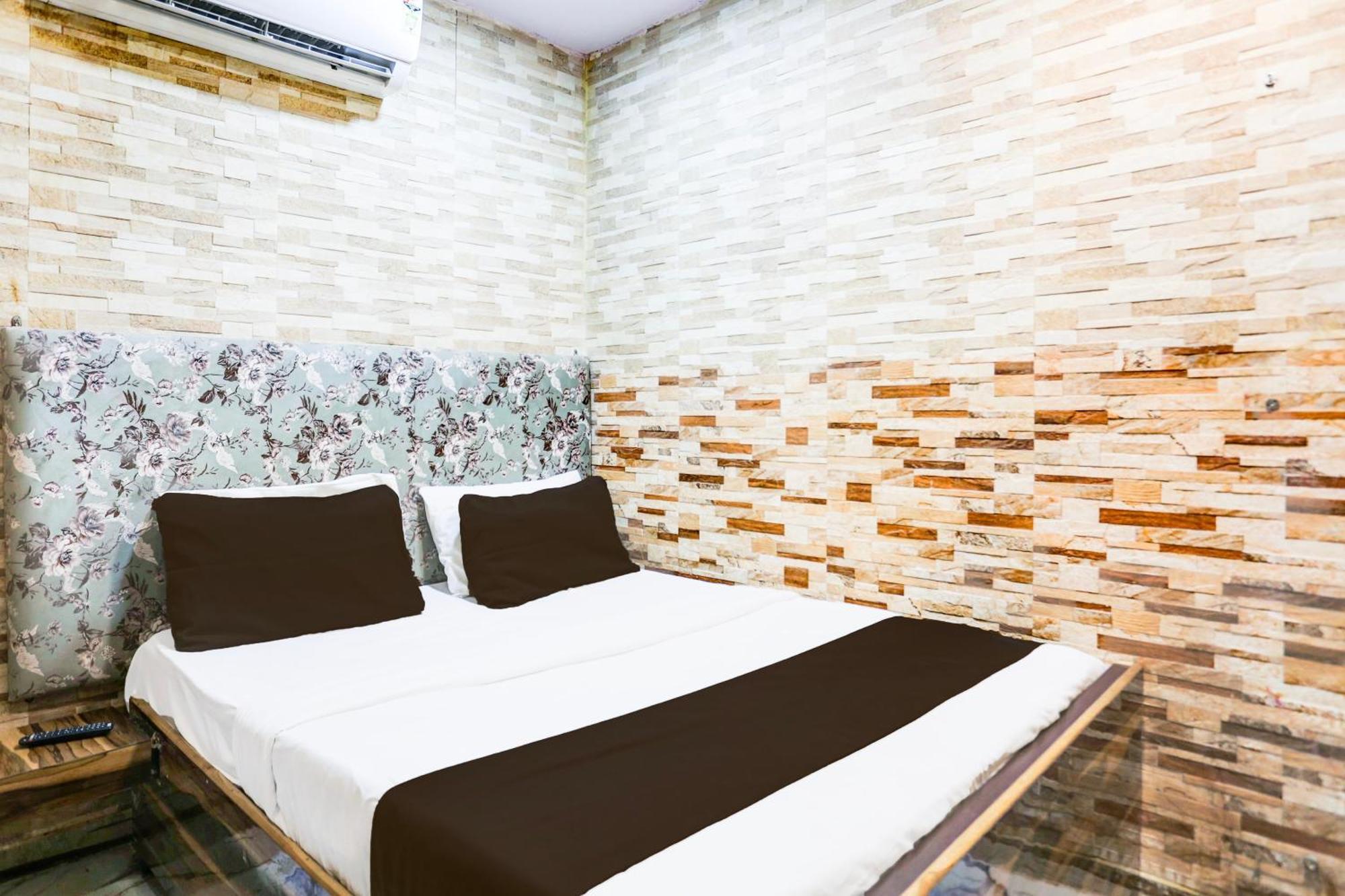 โอโย 62660 โฮเต็ล พาร์ค วิว Hotel เดลี ภายนอก รูปภาพ
